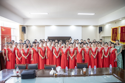 湖北师范大学教师代表队荣获黄石市教育系统教师合唱比赛一等奖